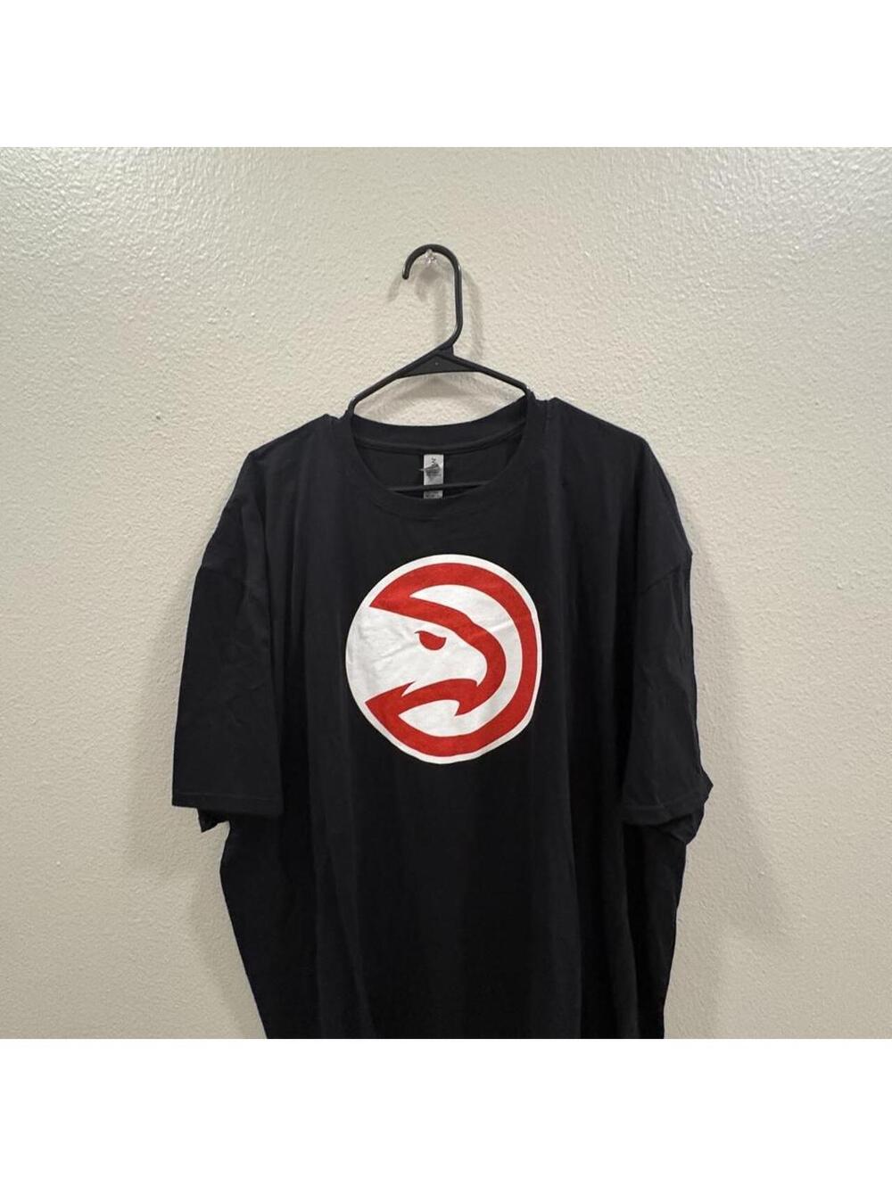 Nba Men's Black and Navy Tshirt